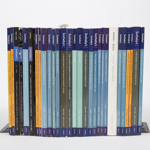 LRG GRP SOTHEBY'S ASIAN ART AUCTION
