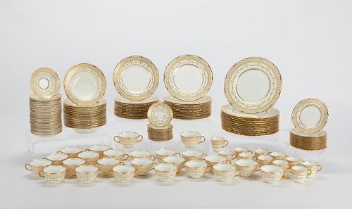 LRG ROYAL DOULTON PORCELAIN