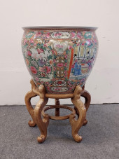 LRG VINTAGE CHINESE PORCELAIN