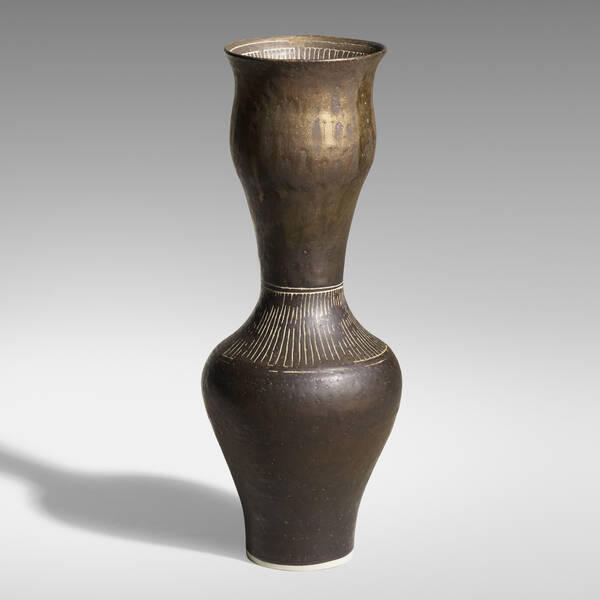 Lucie Rie. Bottle. c. 1972,