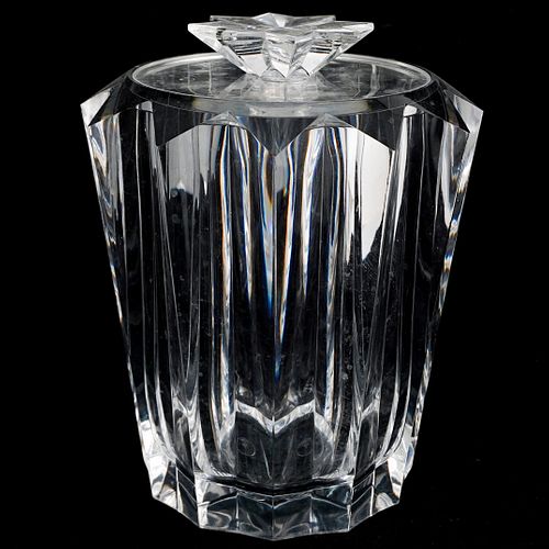 LUCITE ICE BUCKETDESCRIPTION: An
