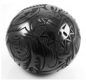 LUCY YEAR FLOWER, BLACK POTTER