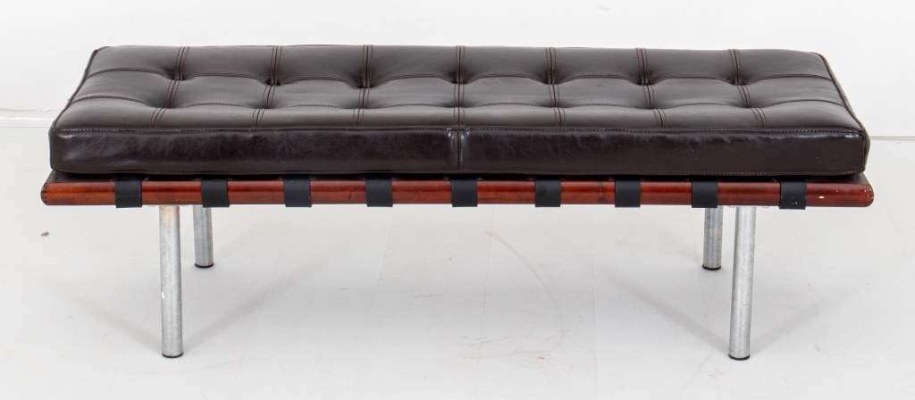 LUDWIG MIES VAN DER ROHE