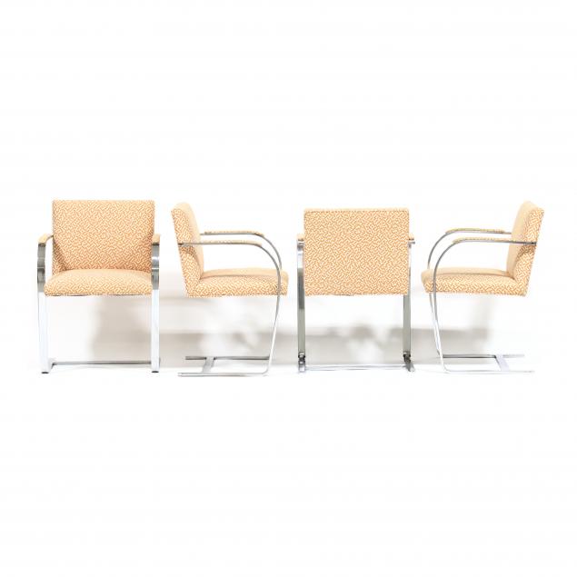 LUDWIG MIES VAN DER ROHE