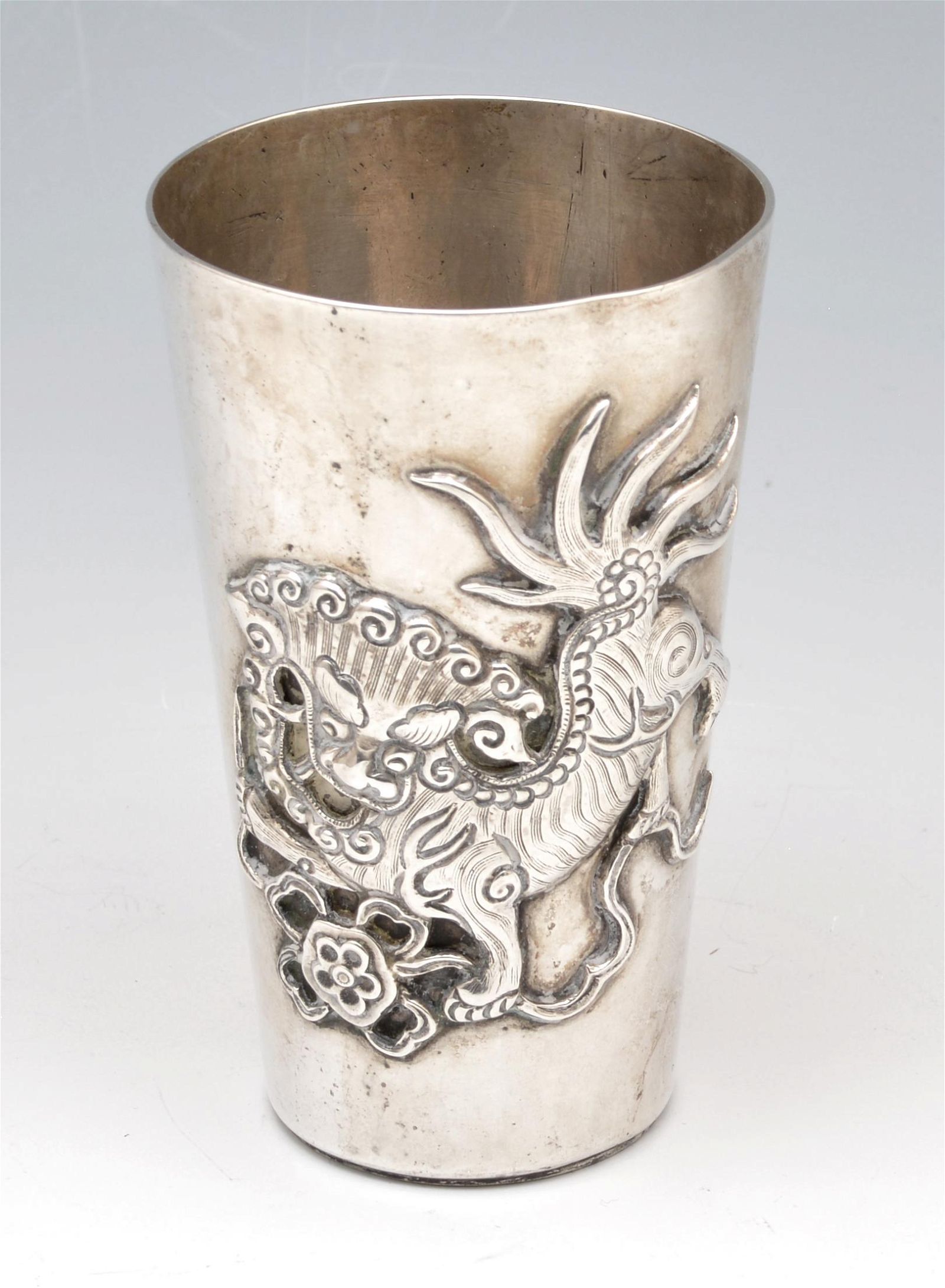 LUEN HING HONG KONG SILVER DRAGON