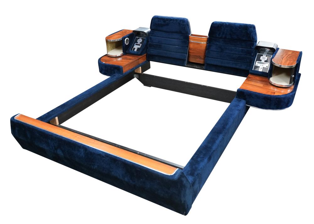 LUIGI MASSONI FOR POLTRONA FRAU BED