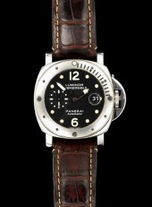 Luminor Submersible wristwatch