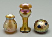 Lundberg art glass: paperweigh