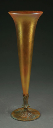 LUNDBERG STUDIOS ART GLASS VAS