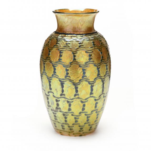 LUNDBERG STUDIOS, ART GLASS VASE