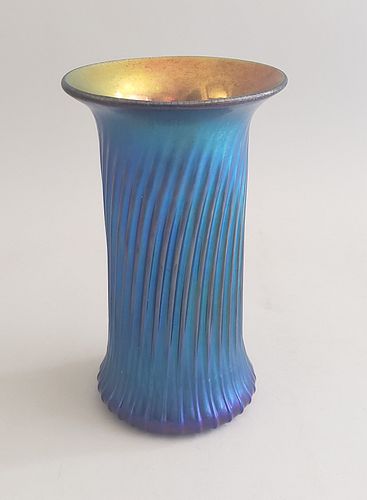 LUNDBERG STUDIOS ART GLASS VASE,