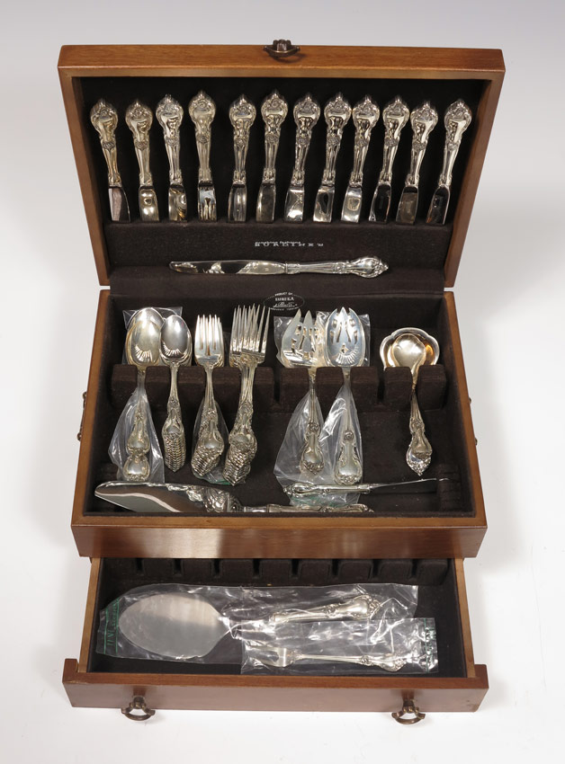 LUNT ALEXANDRA STERLING FLATWARE