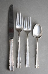 LUNT 'MADRIGAL' STERLING SILVE