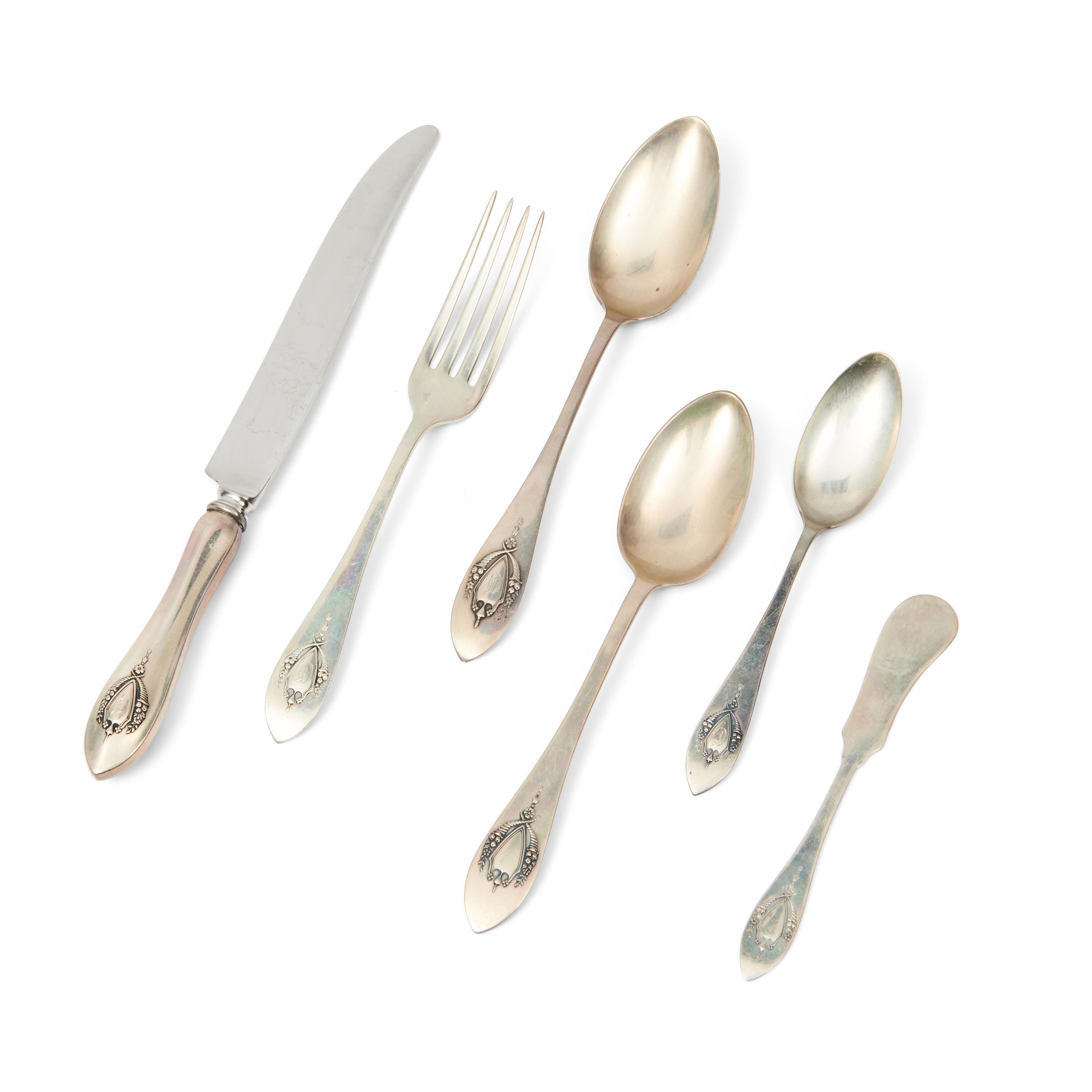 LUNT "MT. VERNON" STERLING SILVER