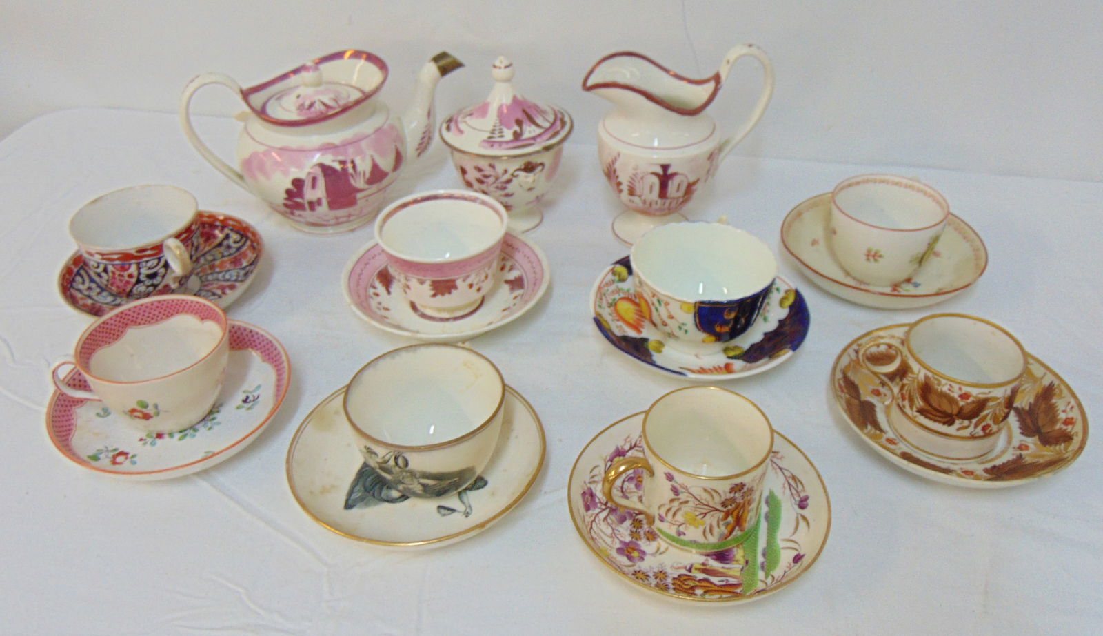 LUSTER TEA SET & 7 CUPS &