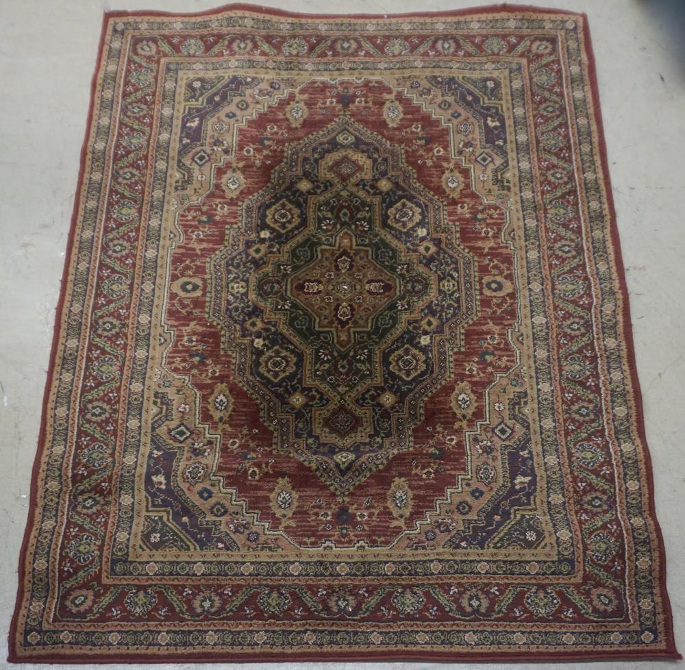 MACHINE-MADE RUG, 7 FT 7 IN X 5