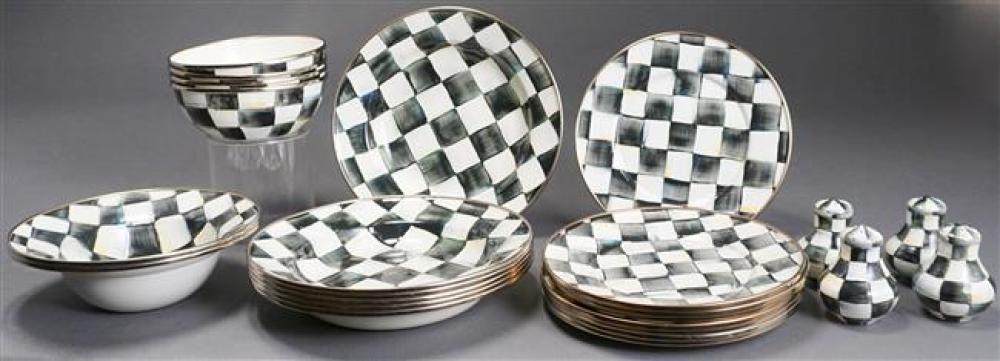 MACKENZIE-CHILDS COURTLY CHECK