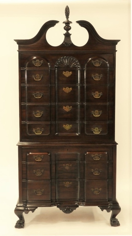 MADDOX CHIPPENDALE BLOCK FRONT