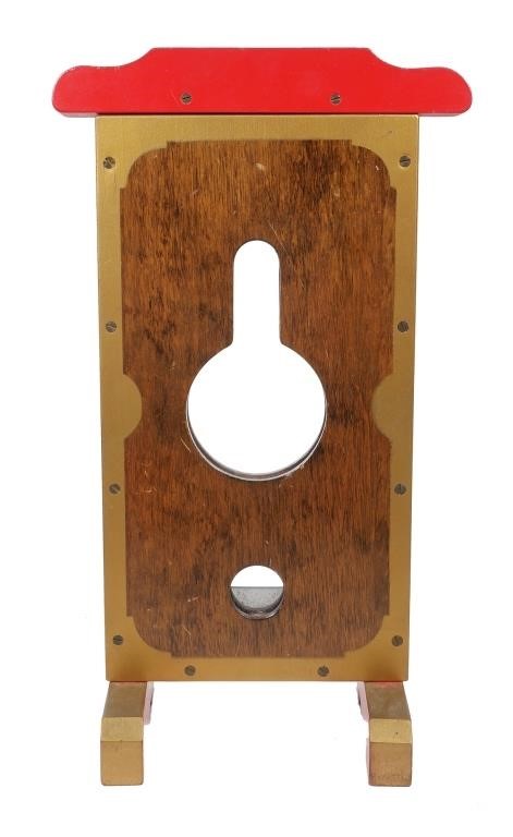 MAGIC: VINTAGE HAND GUILLOTINE