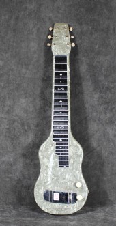 MAGNATONE LAP STEEL GUITARMAGN