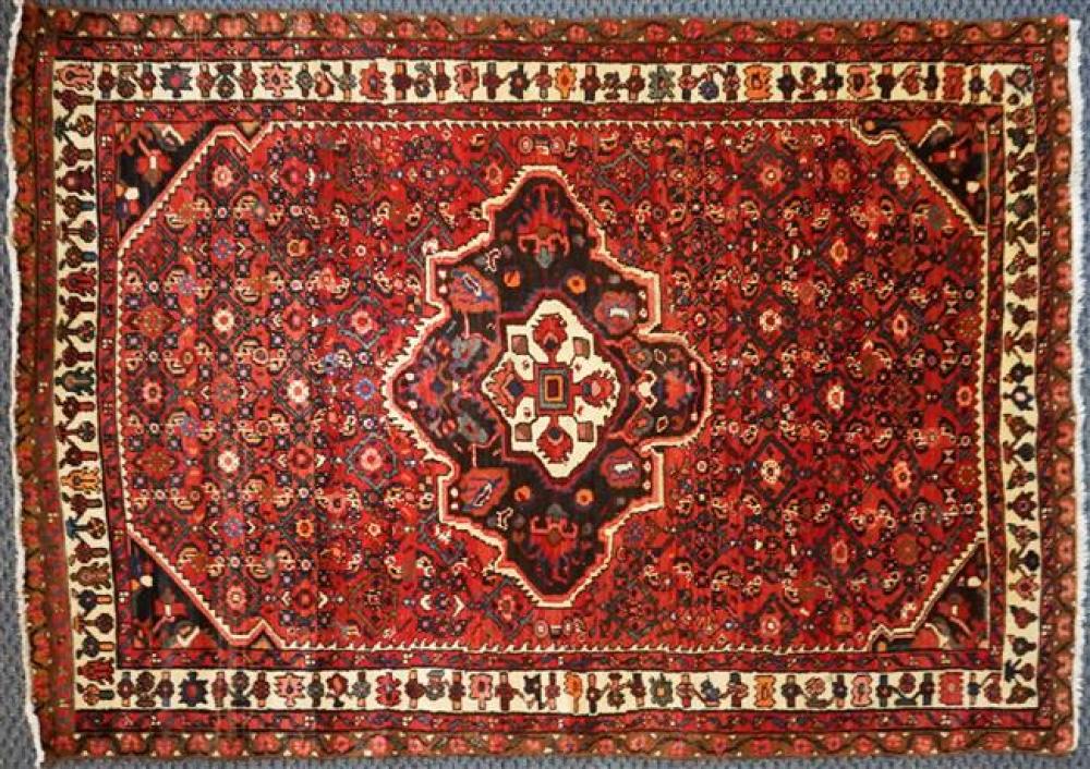 MAHAL RUG, 7 FT X 5 FTMahal Rug,