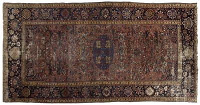 Mahal rug, blue central medallion