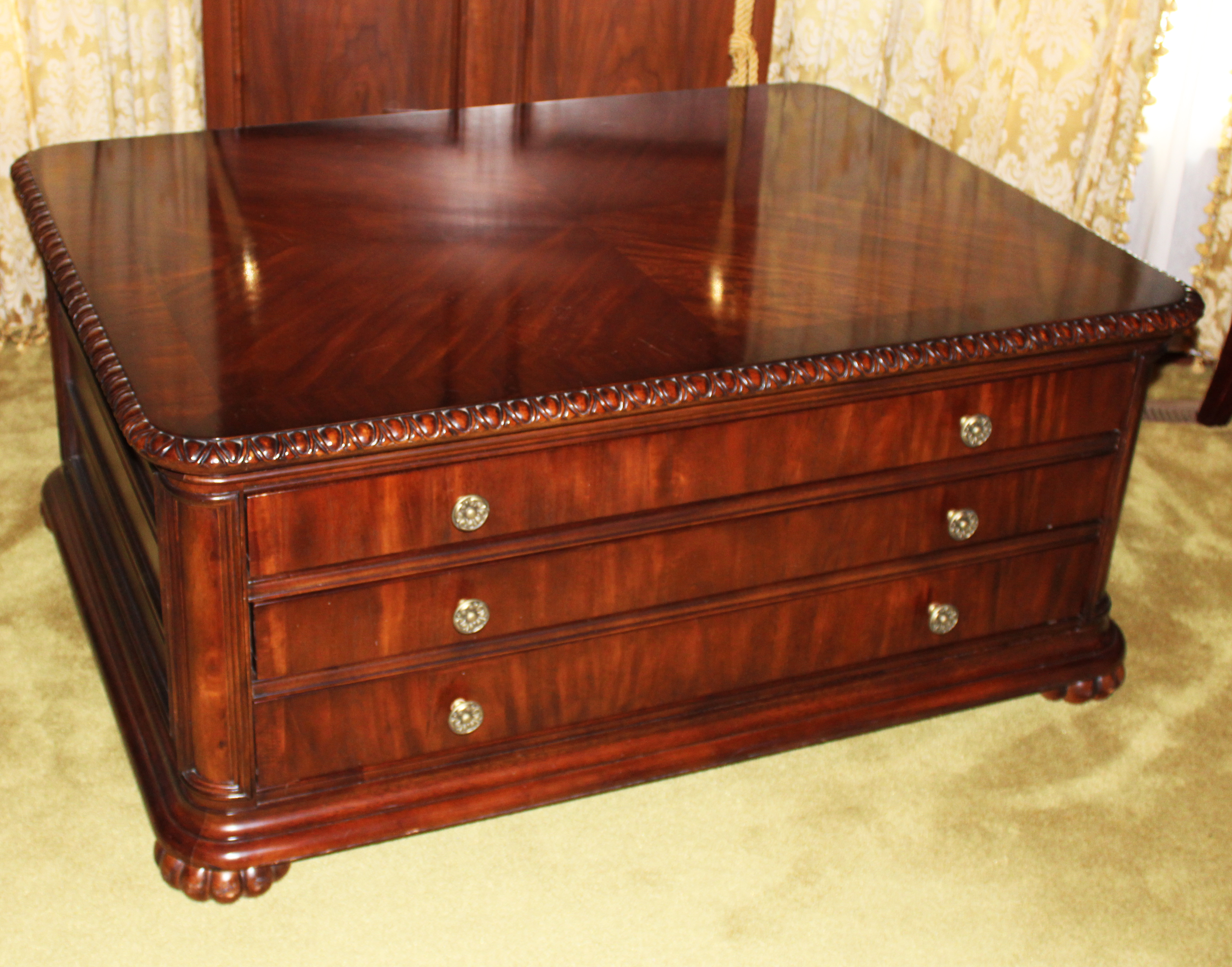 MAHOGANY 3 DRAWER COFFEE TABLE