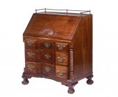 MAHOGANY BLOCKFRONT DESK Chipp