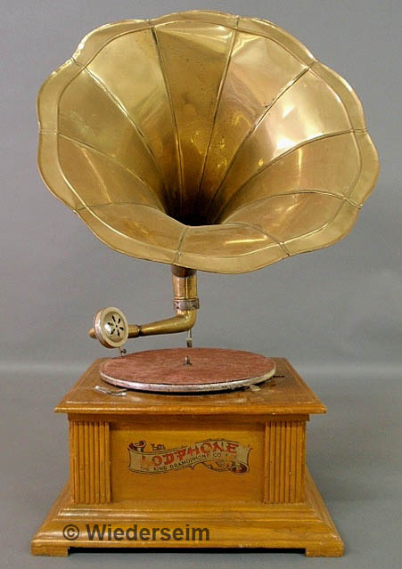 Mahogany cased phonograph with a