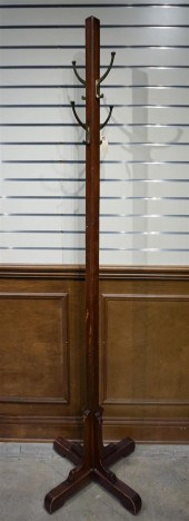 MAHOGANY COSTUMERMahogany Cost