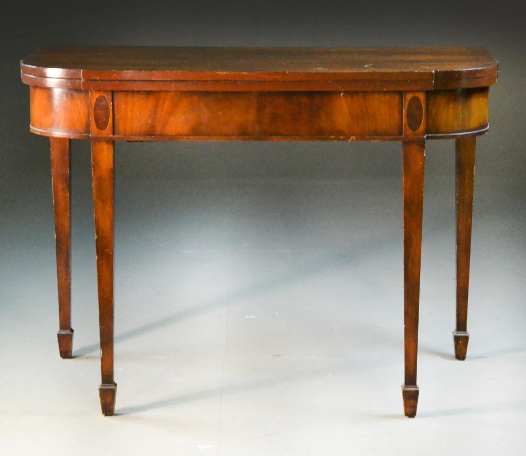 Mahogany D-shaped Flip Top Game
