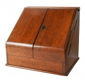 MAHOGANY DESK BOXthe hinged li