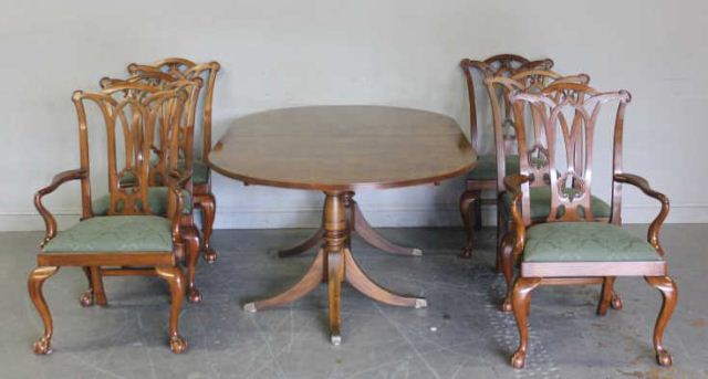 Mahogany Dining Table with 6
