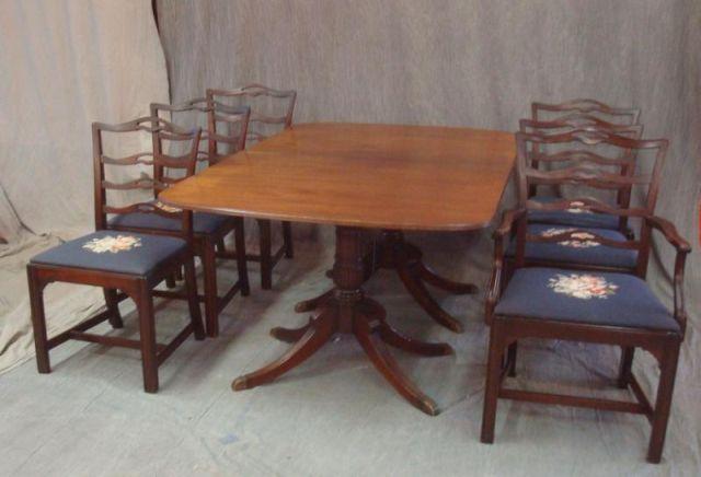 Mahogany Dining Table with 6 Ribbon