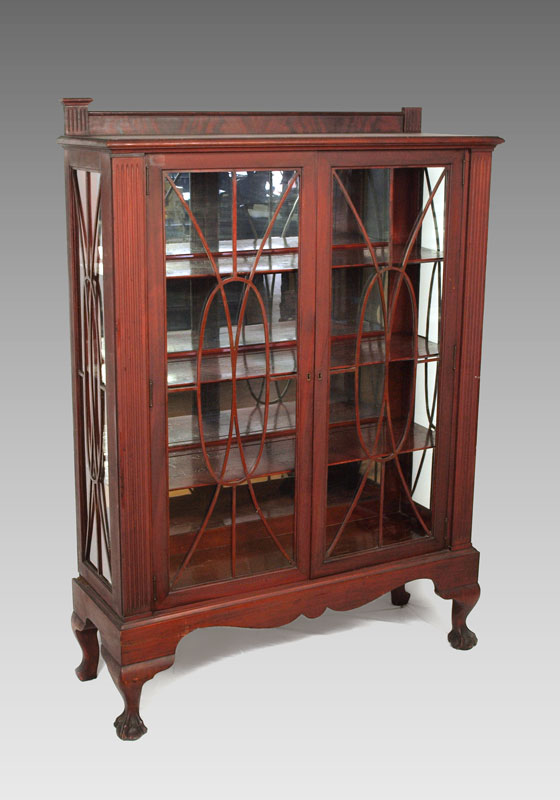 MAHOGANY DOUBLE DOOR DISPLAY