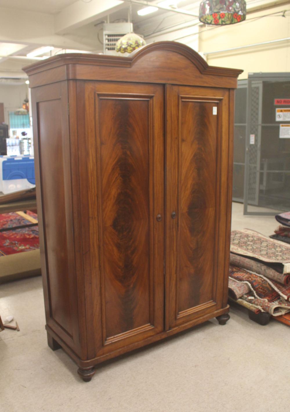 MAHOGANY DOUBLE-DOOR