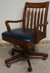 MAHOGANY FINISH LEATHER SEAT S