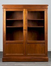 MAHOGANY GLASS FONT BOOKCASETh