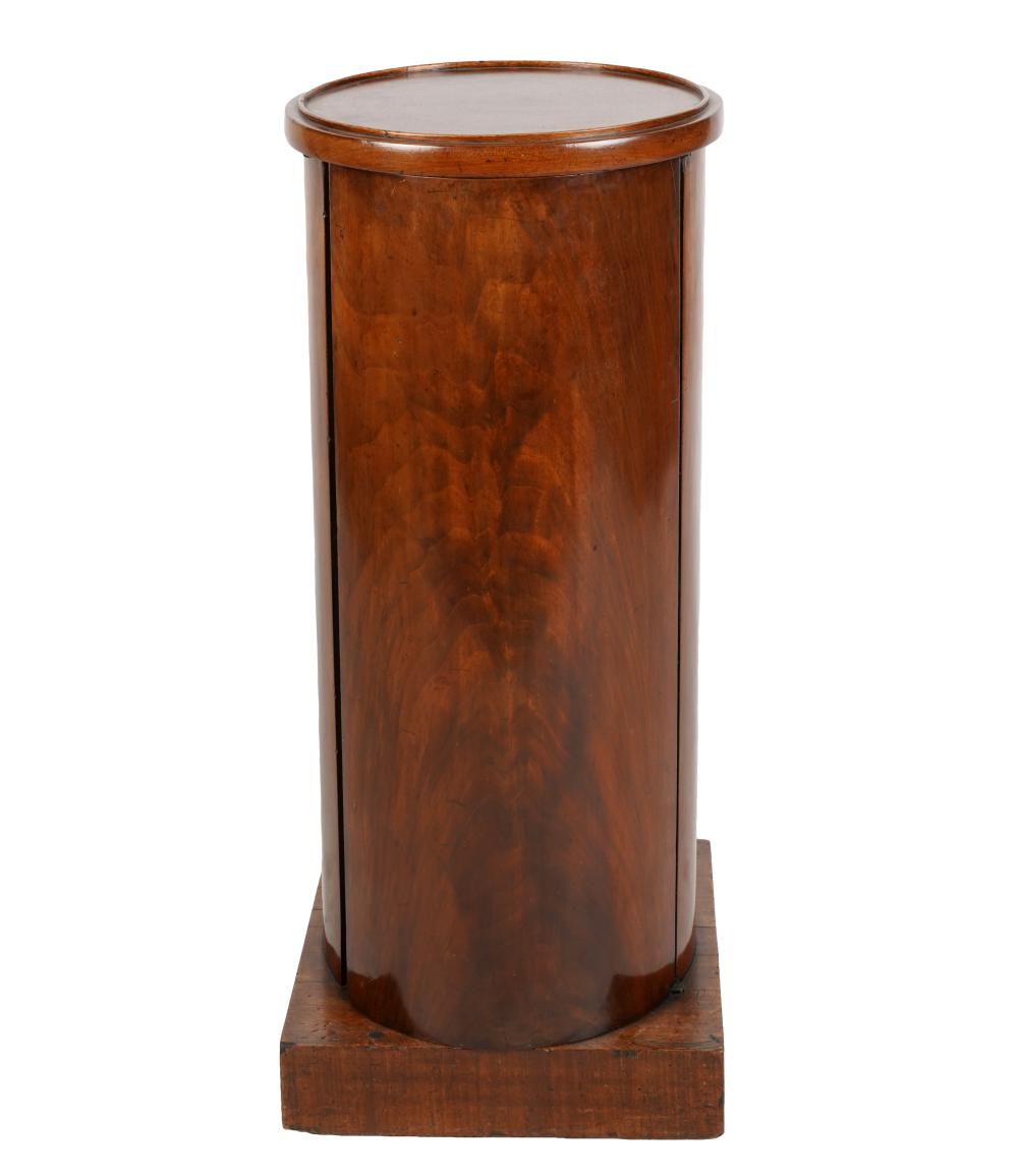 MAHOGANY PEDESTAL CABINETof