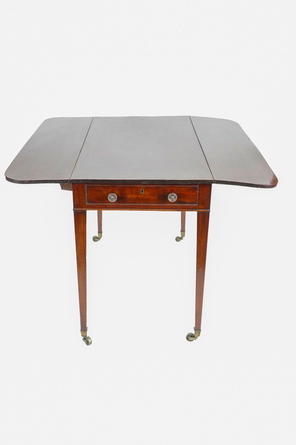 MAHOGANY PEMBROKE TABLEwith one