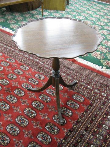 Mahogany Pie Crust Table Duncan
