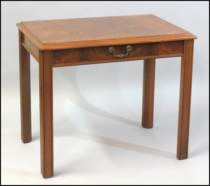 MAHOGANY SINGLE DRAWER TABLE. H: