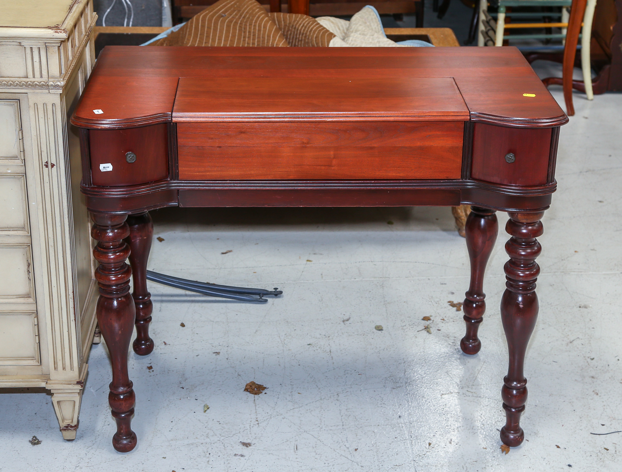 MAHOGANY SPINET DESK 2nd quarter,