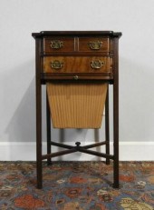MAHOGANY WORKTABLE - SEWING BA