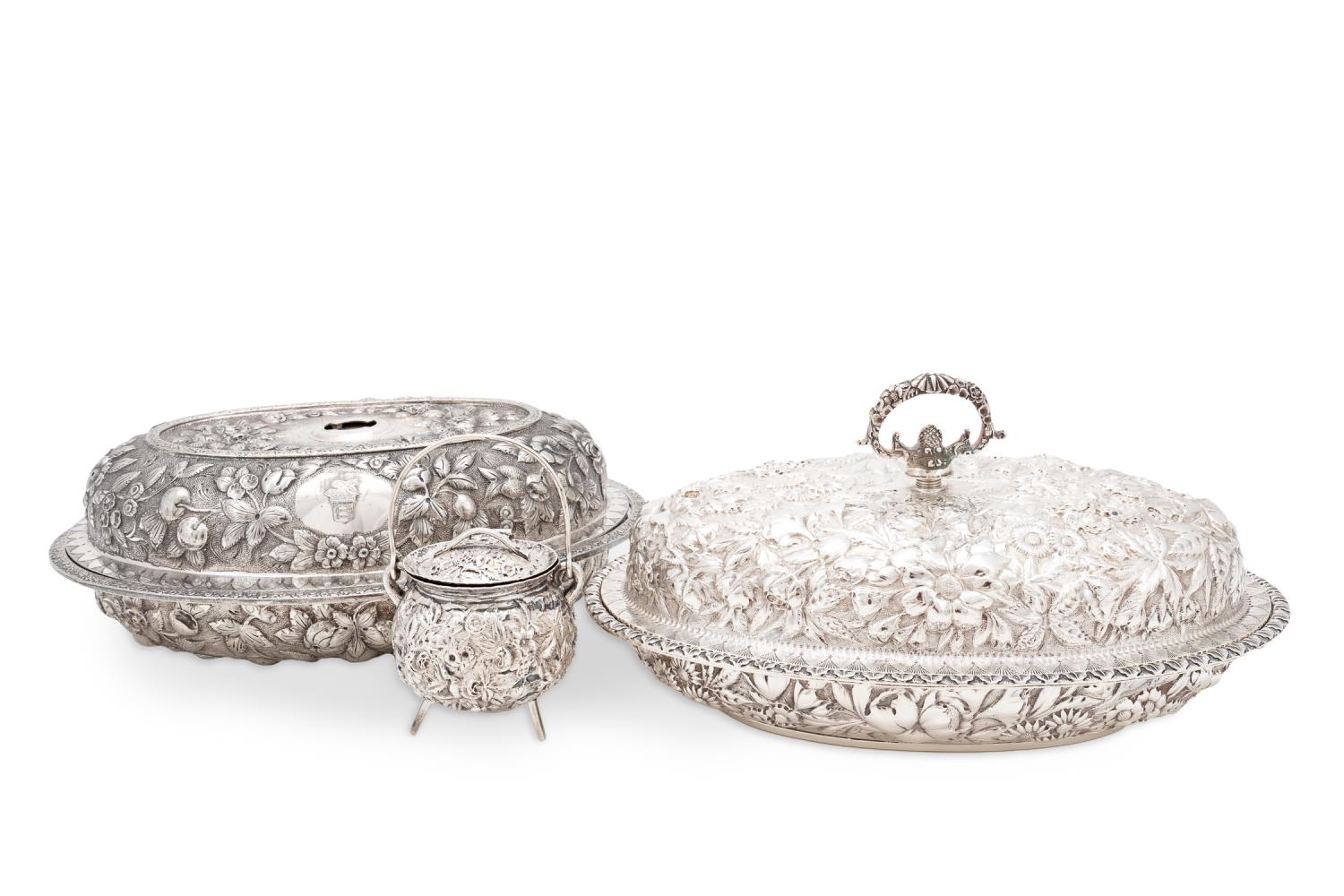 MAINLY COIN SILVER "REPOUSSE"
