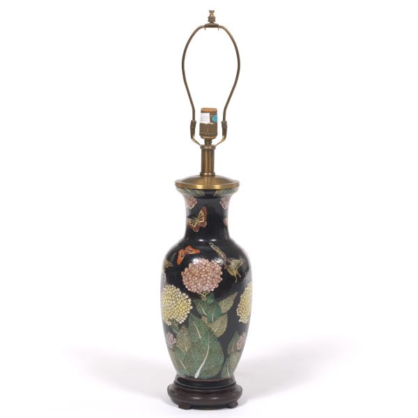 MAITLAND SMITH PORCELAIN VASE
