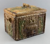 MAJOLICA COVERED FRUIT BOX 19T