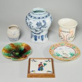 MAJOLICA & DELFT STYLE CERAMIC