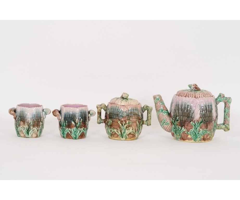 Majolica Etruscan seaweed and shell