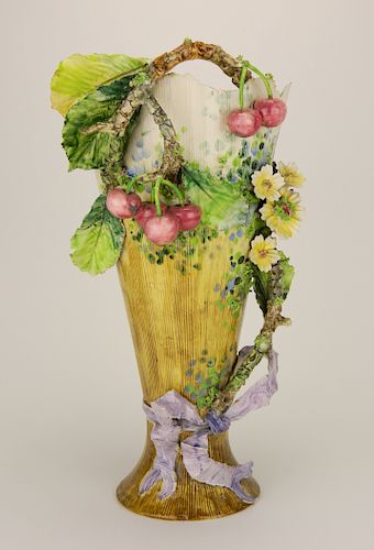 MAJOLICA POTTERY VASEMajolica
